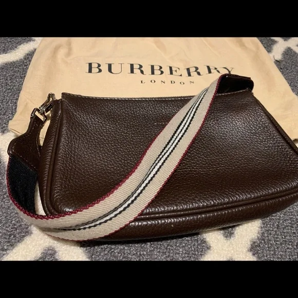Burberry London mini-bag/pochette in dark brown leather - Picture 4 of 9